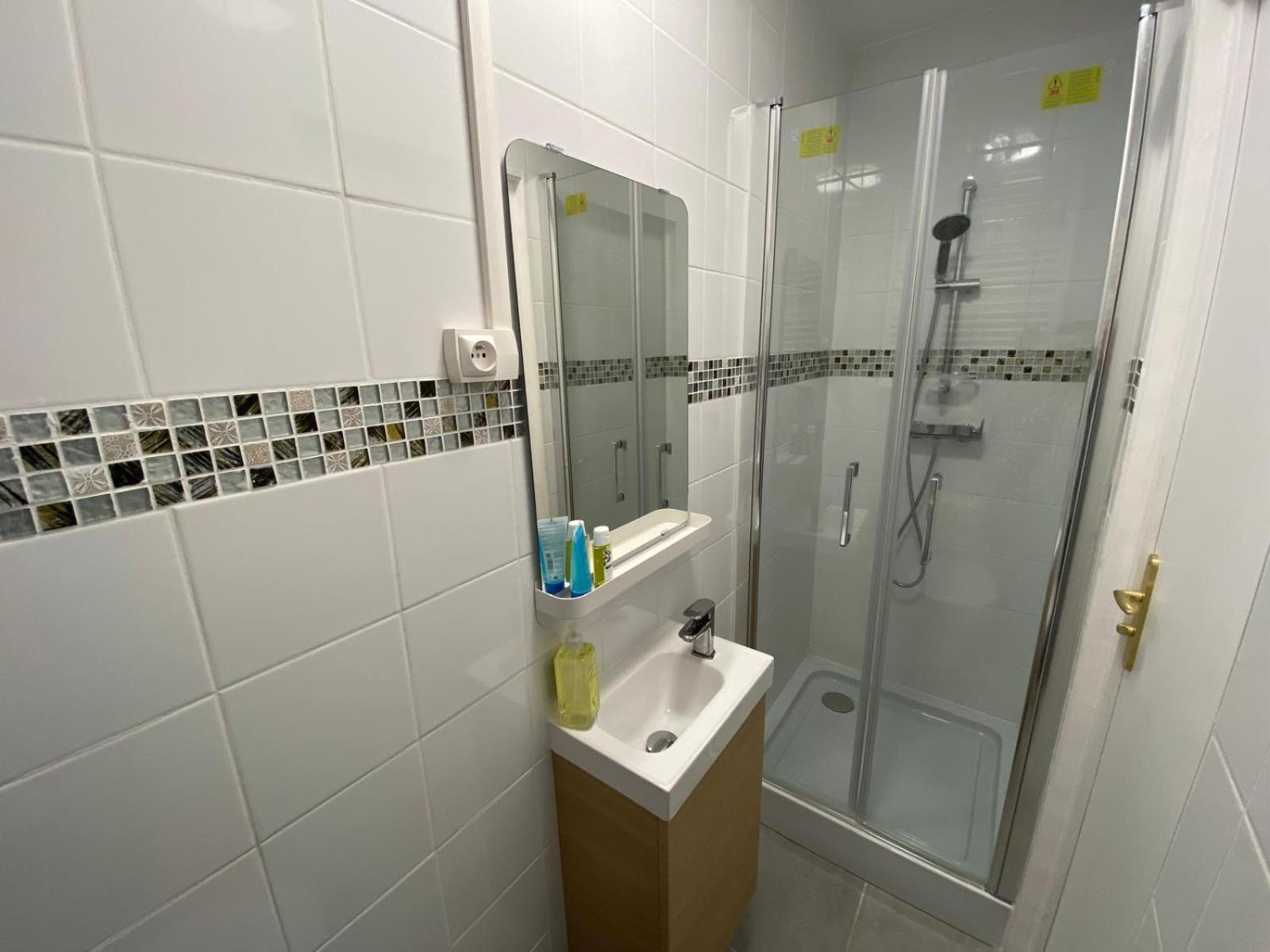 Hotel Chambre Tout Confort Limay Exteriér fotografie